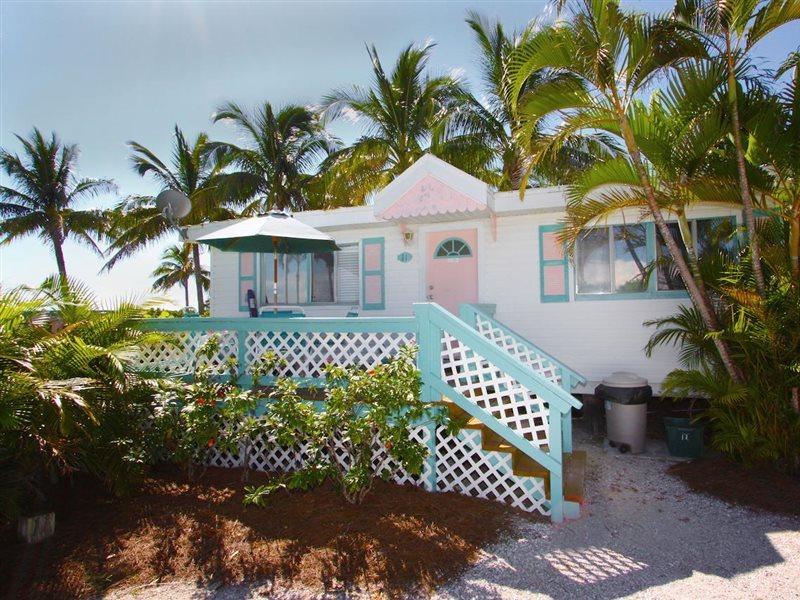 Gulf Breeze Cottages Санибел Екстериор снимка