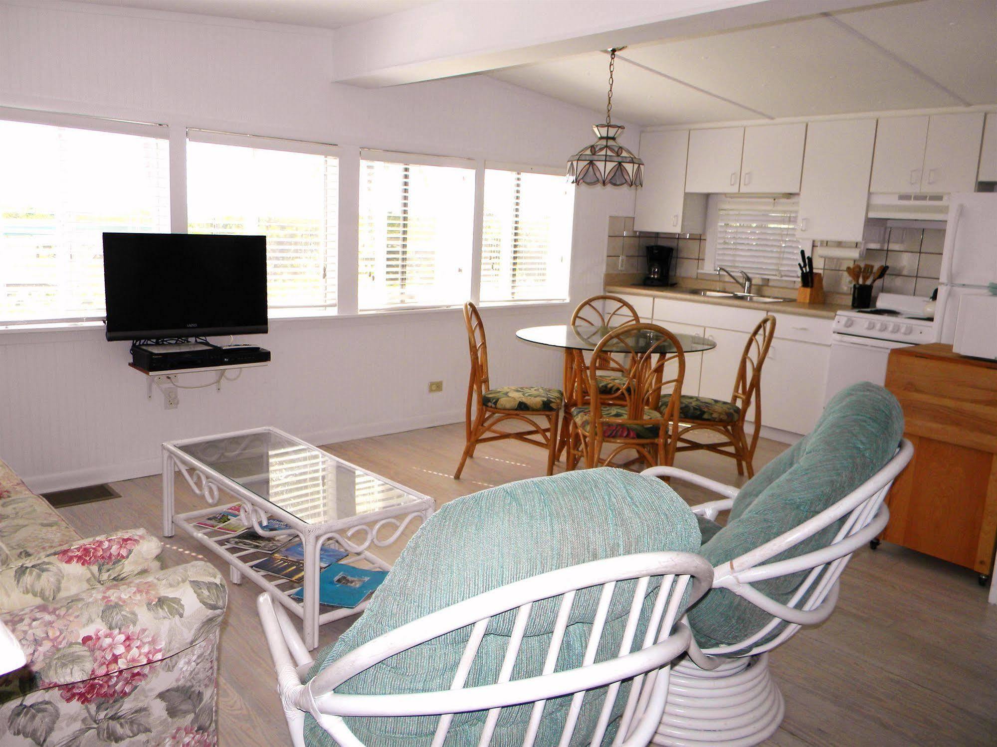 Gulf Breeze Cottages Санибел Екстериор снимка